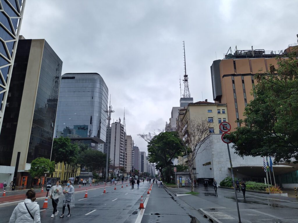 Sao Paulo - Avenida Paulista on a rainy Sunday morning